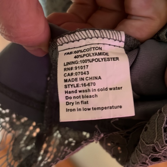 Lace top size M - Picture 4 of 5